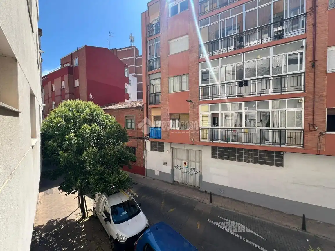 Exterior view of Flat for sale in Valladolid  with Heating and Terrace