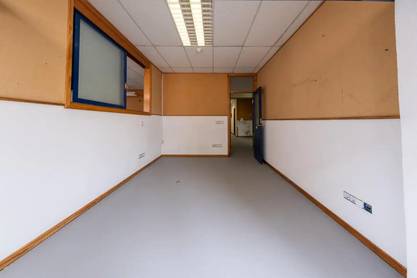 Office space for sale in Senador Castillo Olivares 14, imagen 22