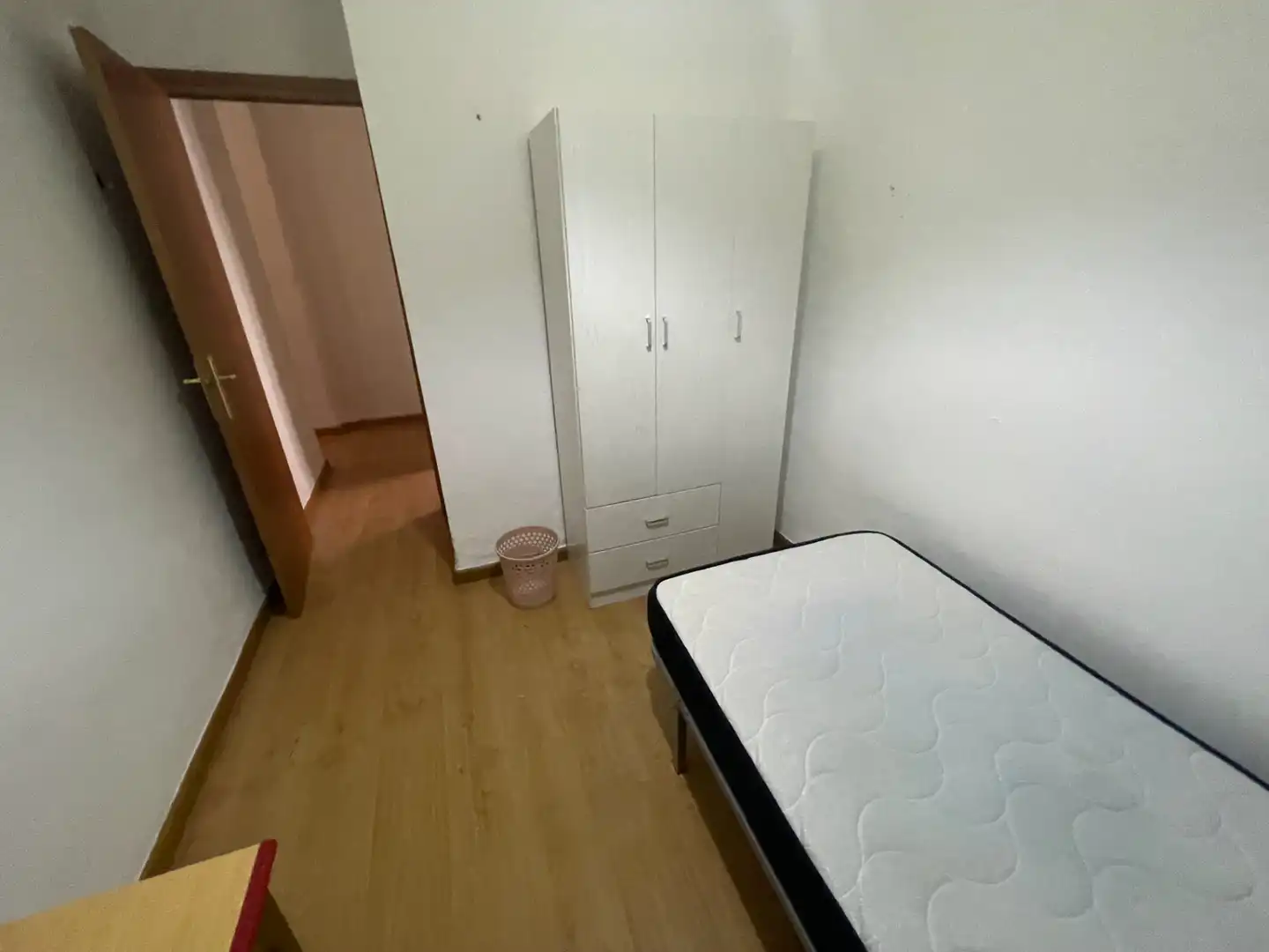 Dormitori de Pis de lloguer en Murcia amb Aire condicionat, Parquet i Moblat