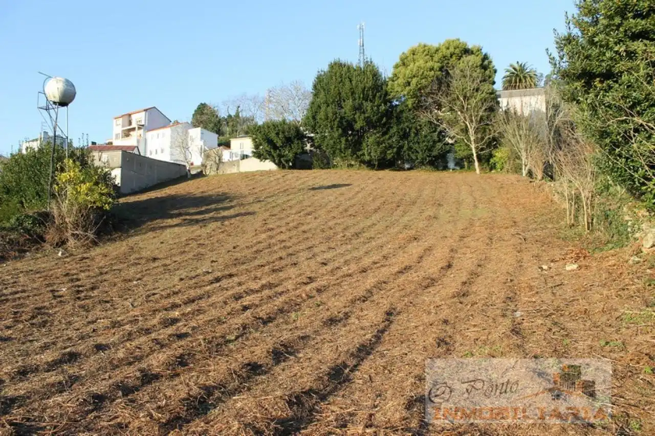 Terreno residencial en venta en Neda, imagen 3