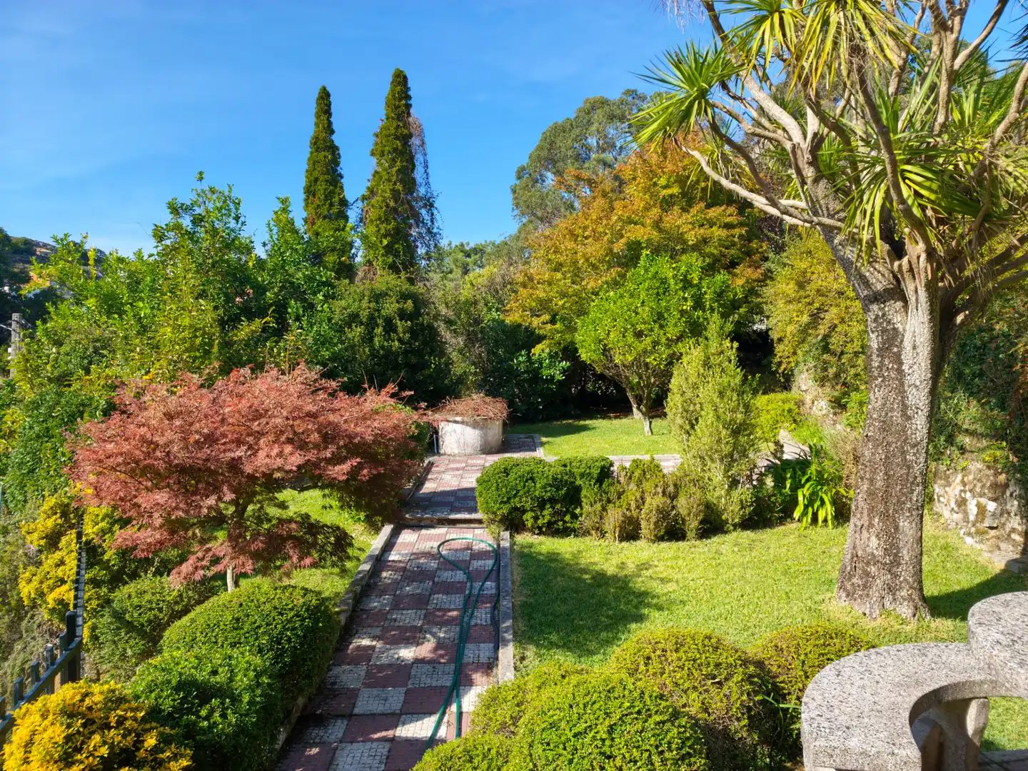 Casa con jardín en venta en Camiño do Rial 25
