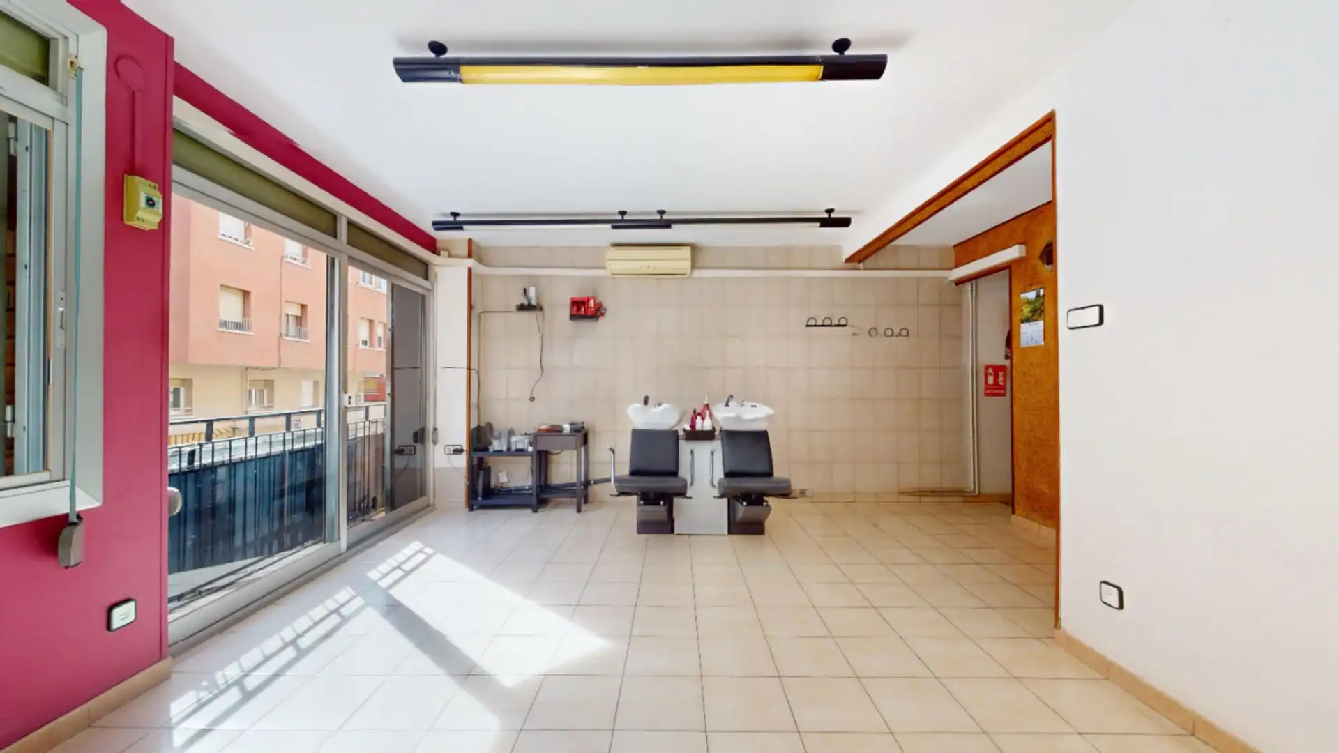 Flat for sale in Barcelona  with Air Conditioner, Terrace and Balcony