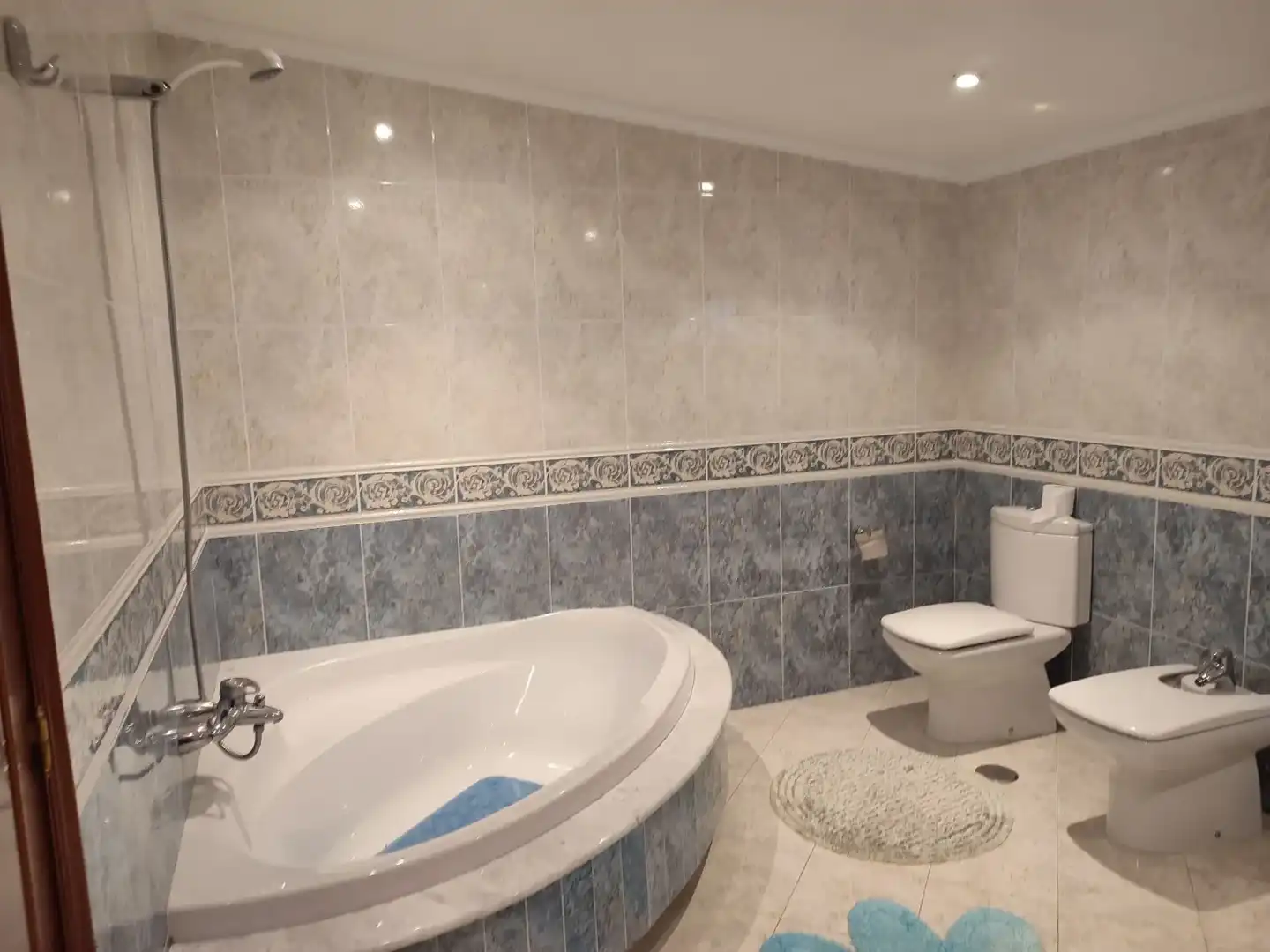 Baño de Casa o chalet en venta en Oroso con Calefacción, Terraza y Trastero