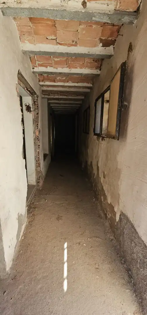 Gewerbefläche zum Verkauf in Avenida Primero de Mayo, imagen 21