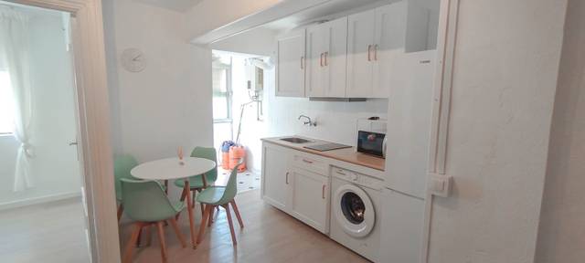 Piso en Alquiler en Calle Doctor García y García de Castro en Angustias - Chana - Encina