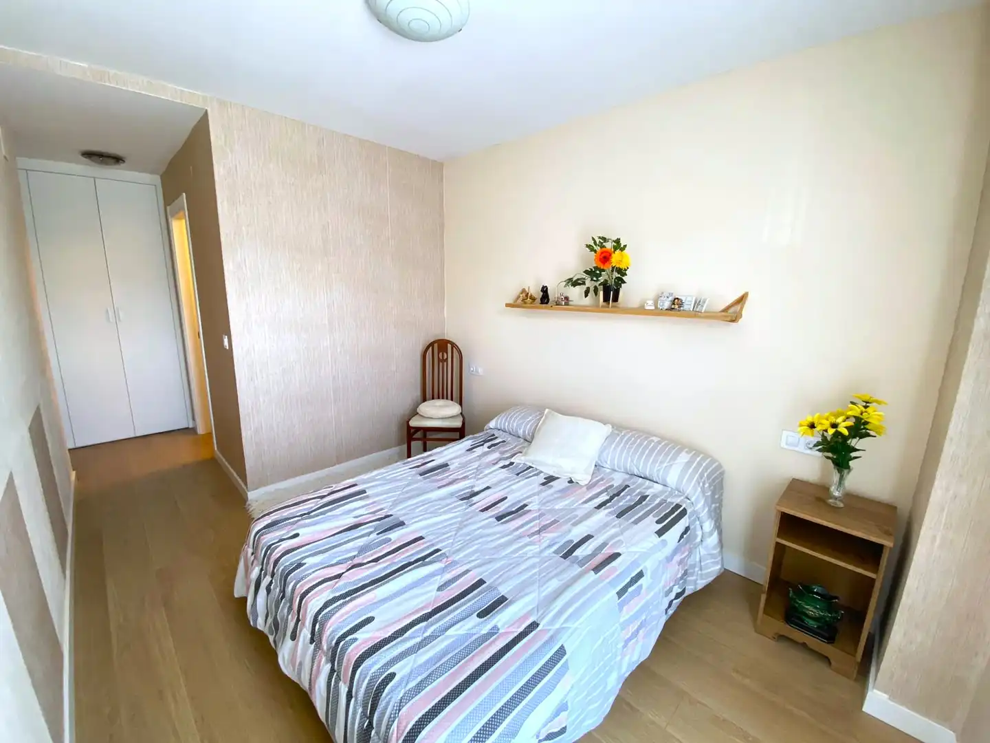 Bedroom of Flat for sale in Castro-Urdiales  with Heating, Private garden and Parquet flooring