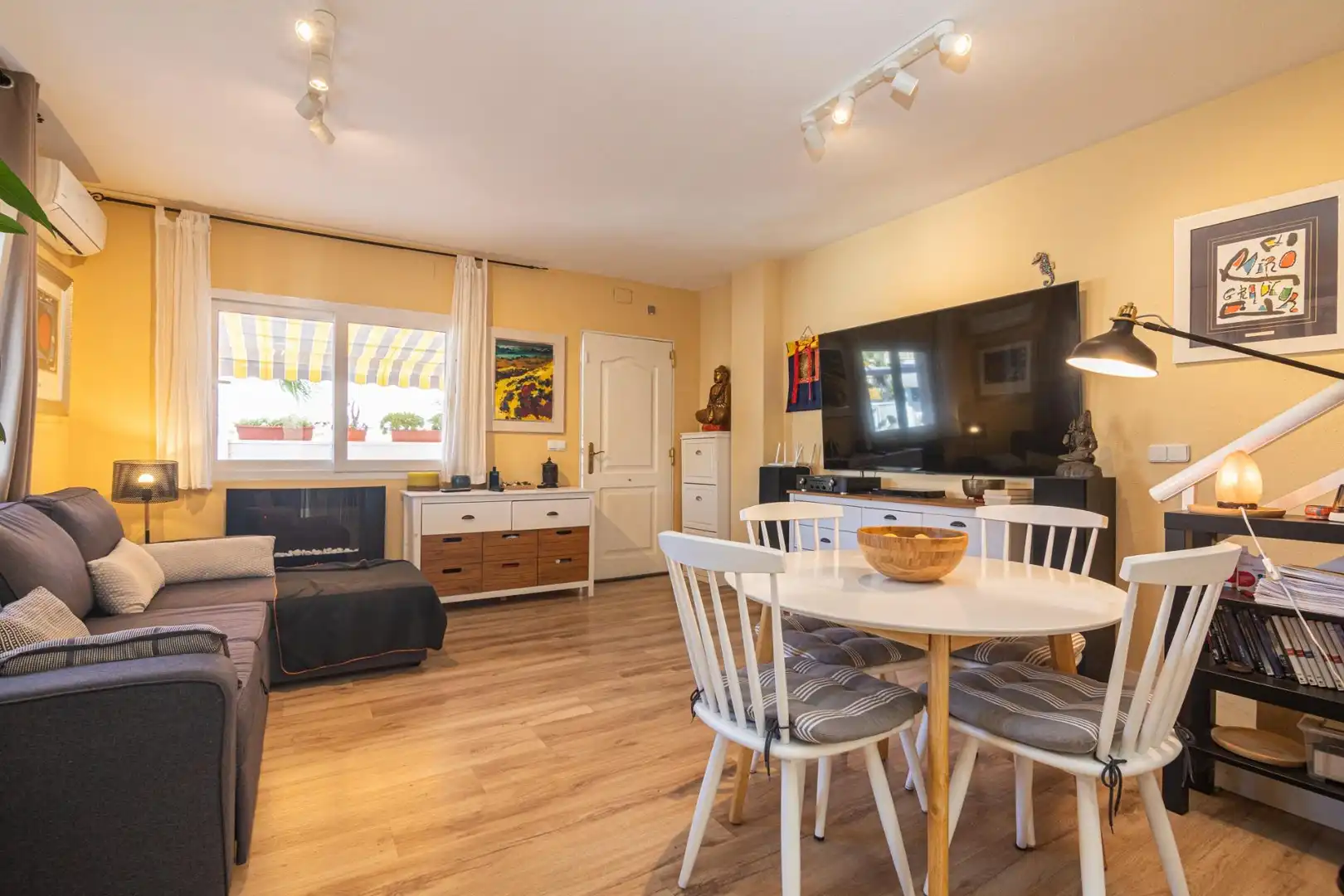 Sala de estar de Casa o chalet en venta en Santa Pola con Aire acondicionado, Terraza y Piscina comunitaria