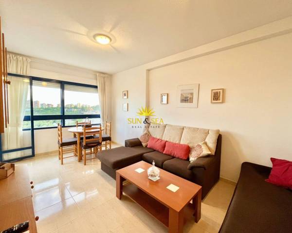 Piso en Alquiler en Campoamor