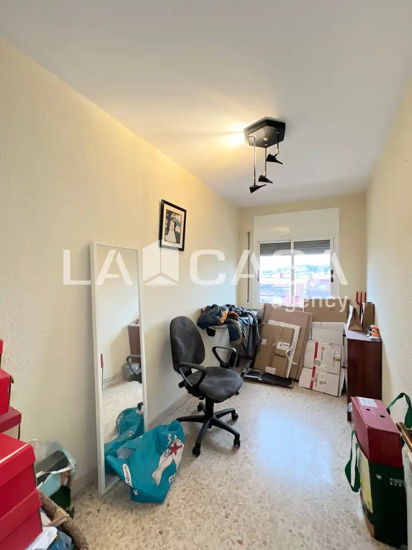 Flat for sale in Santa Coloma de Gramenet  with Balcony