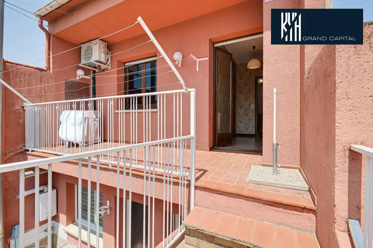 Casa a schiera con terrazza in vendita a Carrer Carrer Sant Joan, imagen 2