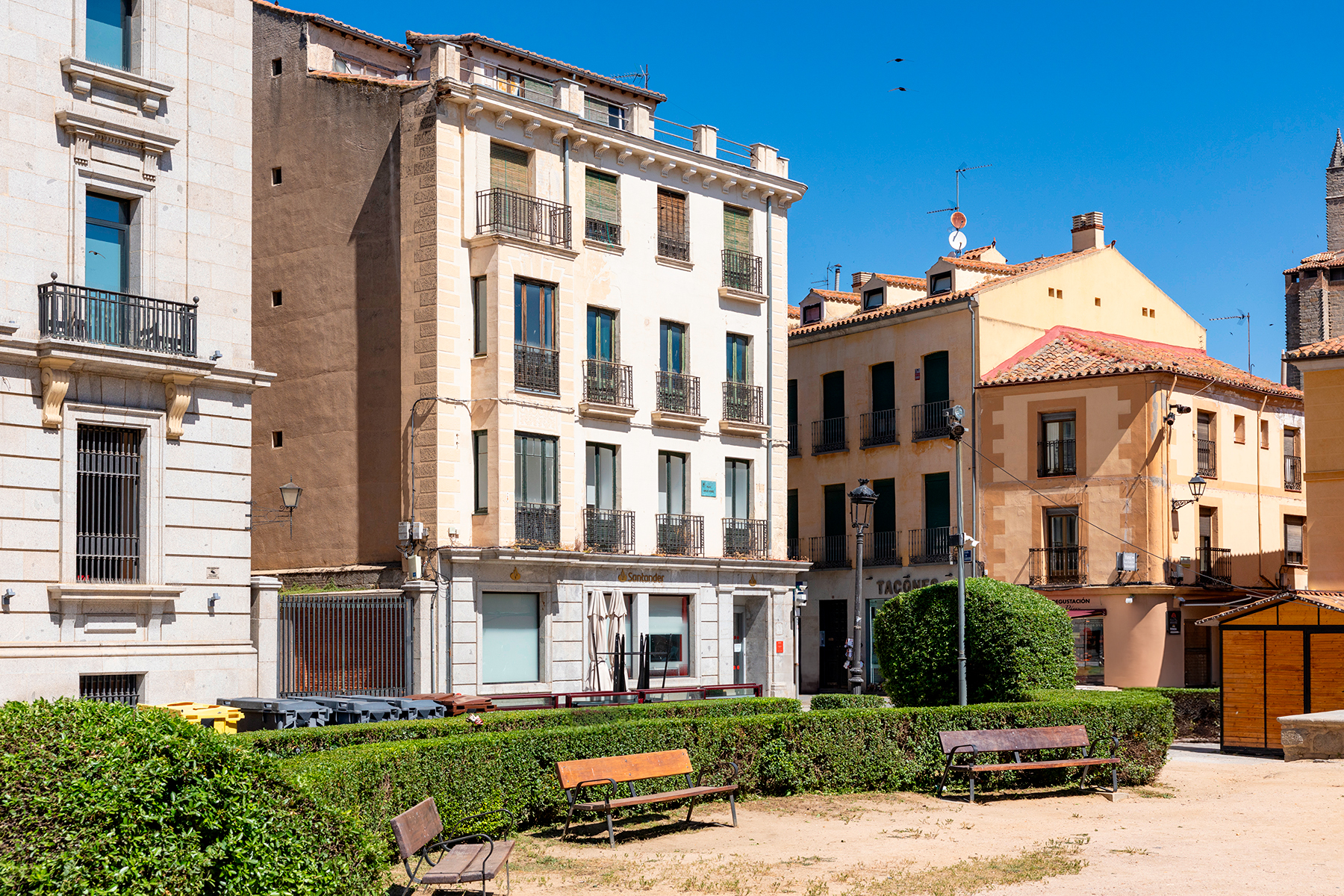 Vista exterior de Casa o xalet en venda en Ávila Capital
