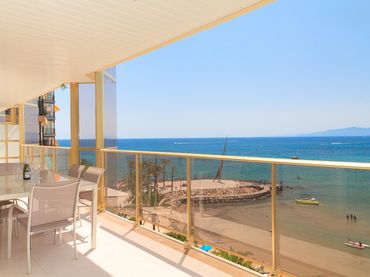 Apartamento con balcón en venta en de Colón 15