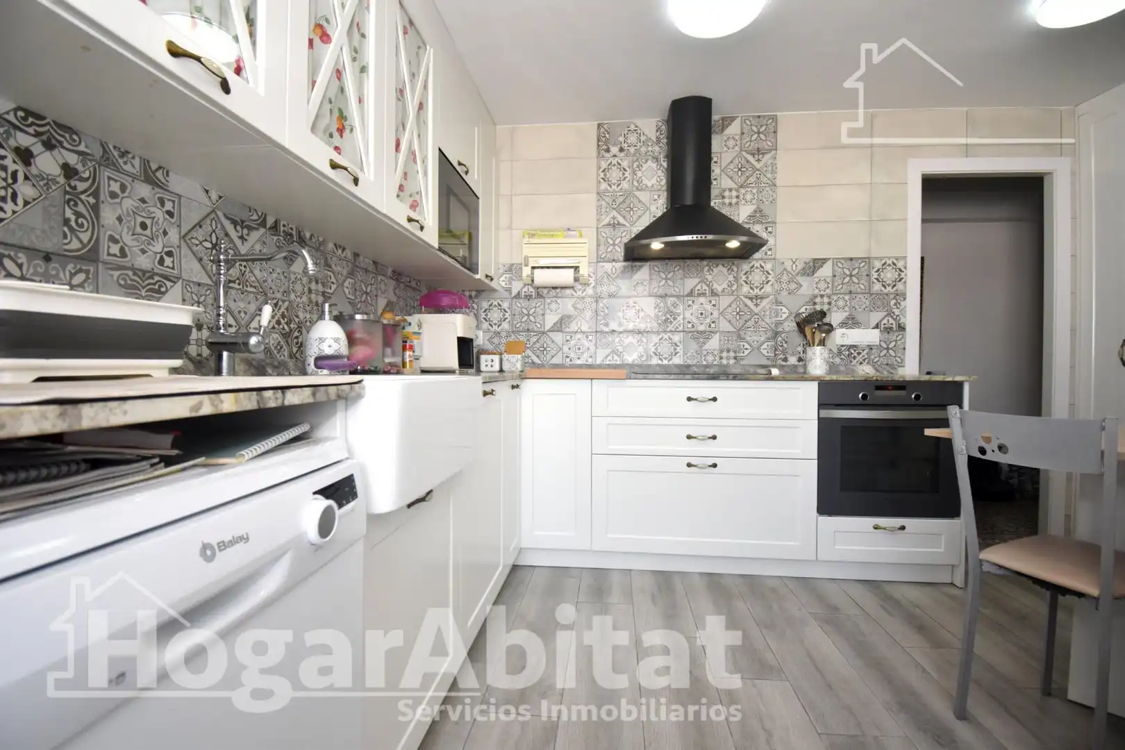 Kitchen of Flat for sale in Castellón de la Plana / Castelló de la Plana  with Air Conditioner, Heating and Furnished