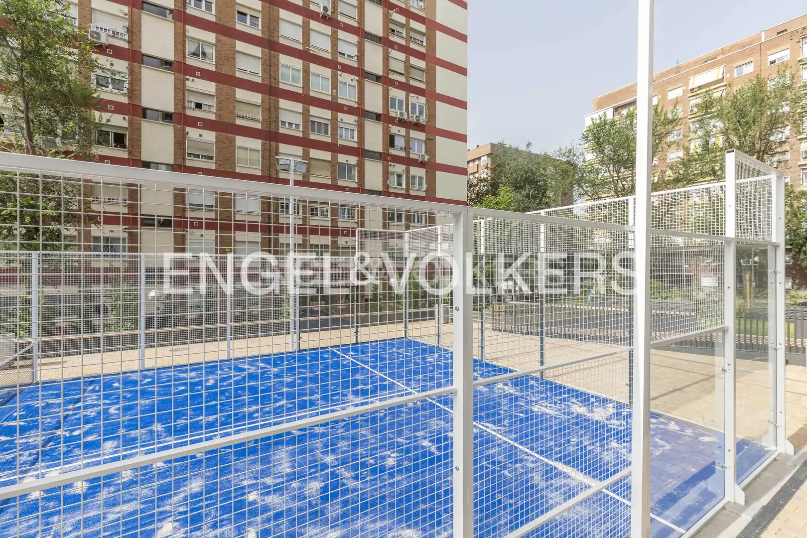 Terrasse von Wohnung zum Verkauf in Madrid mit Klimaanlage, Heizung und Privatgarten
