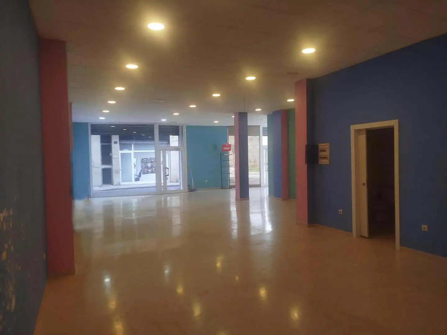 Commercial properties for sale in Carrer de l'Aiguaviva, 52, Mas Baell - Can Carbó