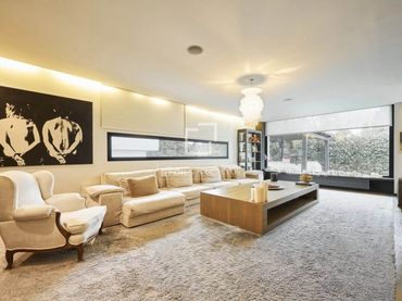 Chalet con piscina en venta en Urbanización La Moraleja