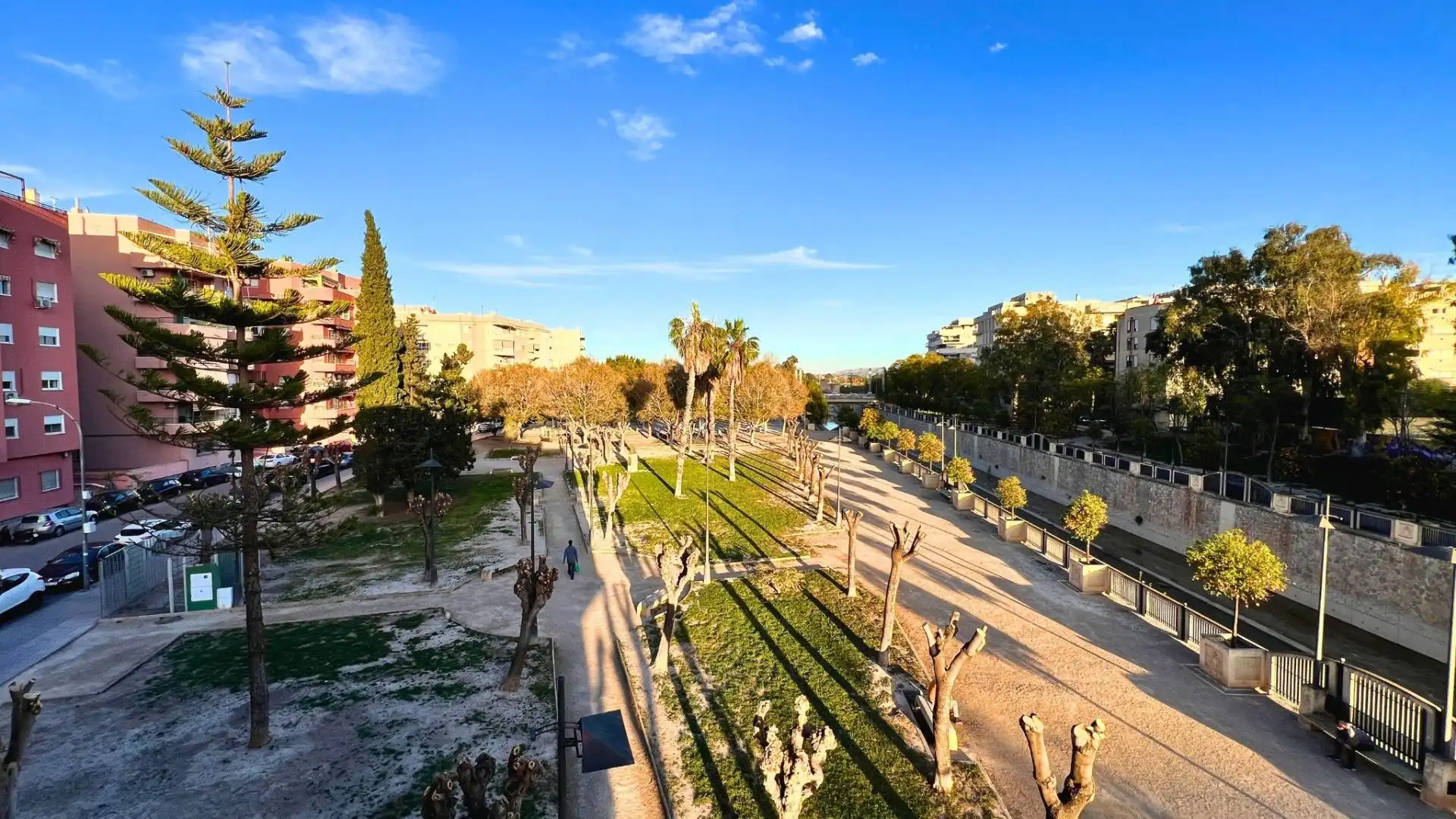Vista exterior de Pis en venda en Orihuela amb Aire condicionat, Calefacció i Balcó