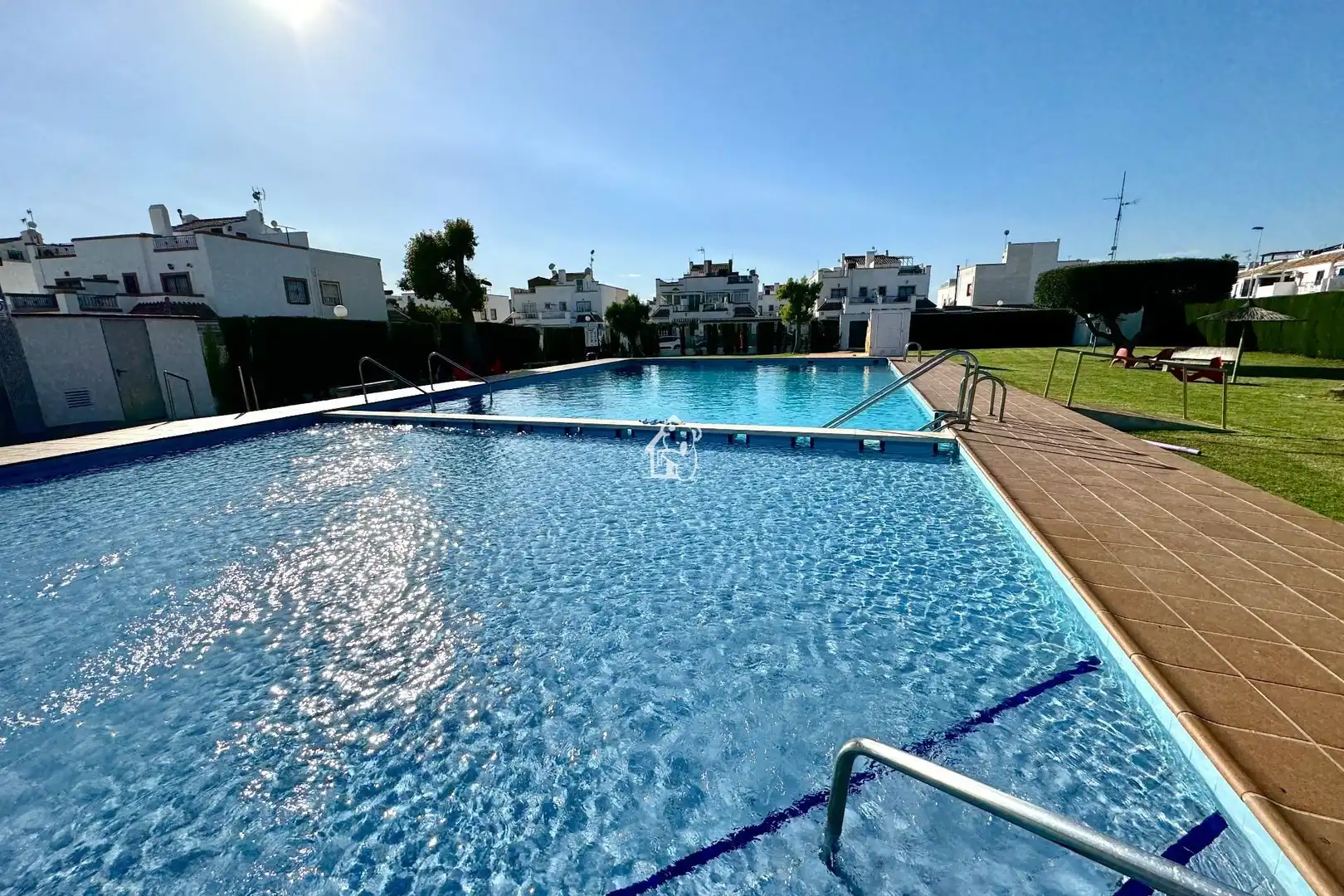 Piscina de Casa o chalet de alquiler en Torrevieja con Piscina