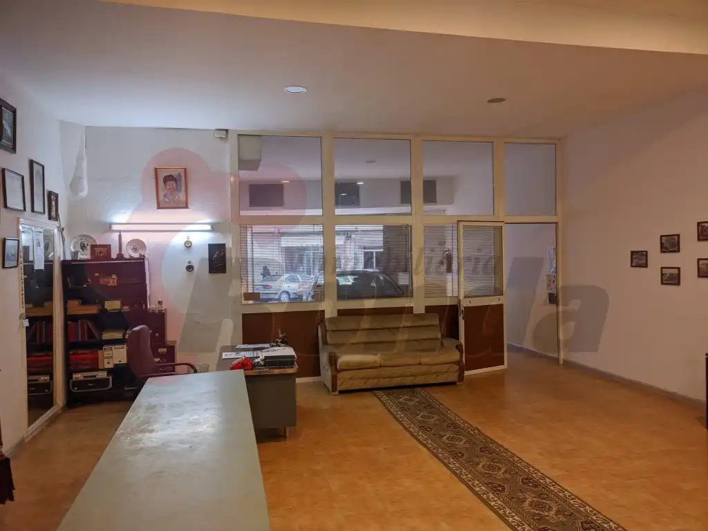Local comercial en venta en A Piringalla - Albeiros - Garabolos