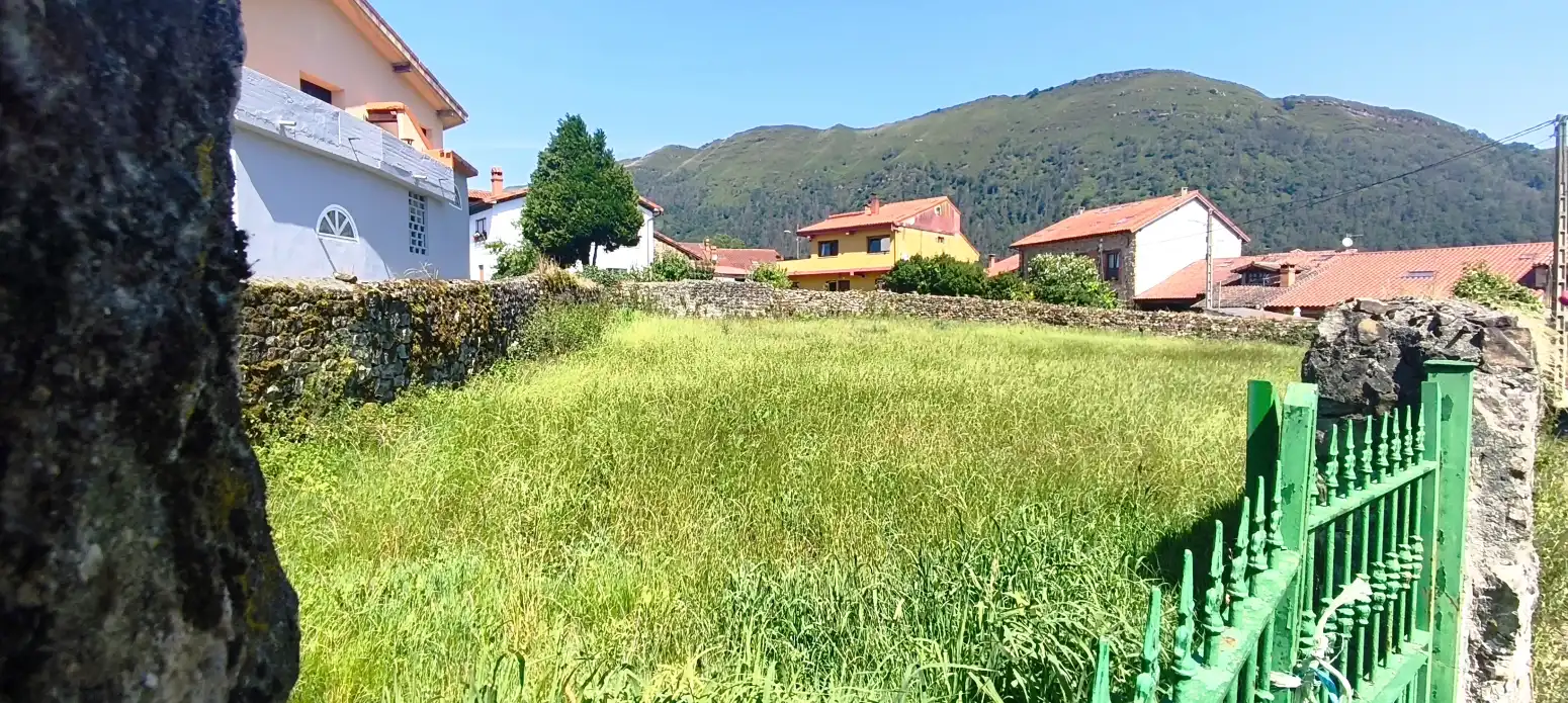 Residencial en venda en Ruente