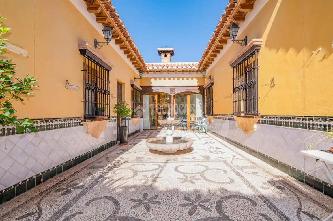 Vista exterior de Casa o chalet en venta en La Zubia con Aire acondicionado, Calefacción y Jardín privado