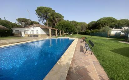 Swimming pool of Country house for sale in Jerez de la Frontera