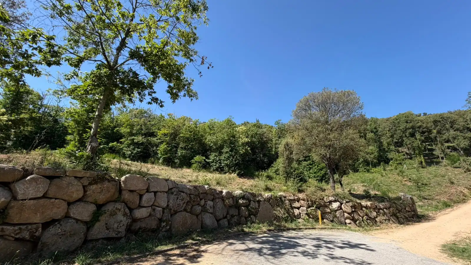 Terreno residencial en venta en Montsoriu Sortida 121