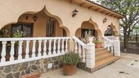 Außenansicht von Haus oder Chalet zum verkauf in Llorenç del Penedès mit Terrasse