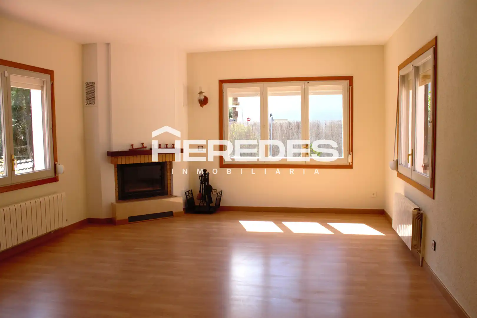 Casa o chalet de alquiler en Torrelles de Llobregat