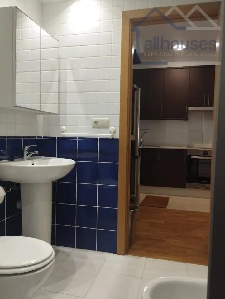 Bany de Apartament en venda en O Rosal   amb Calefacció i Balcó