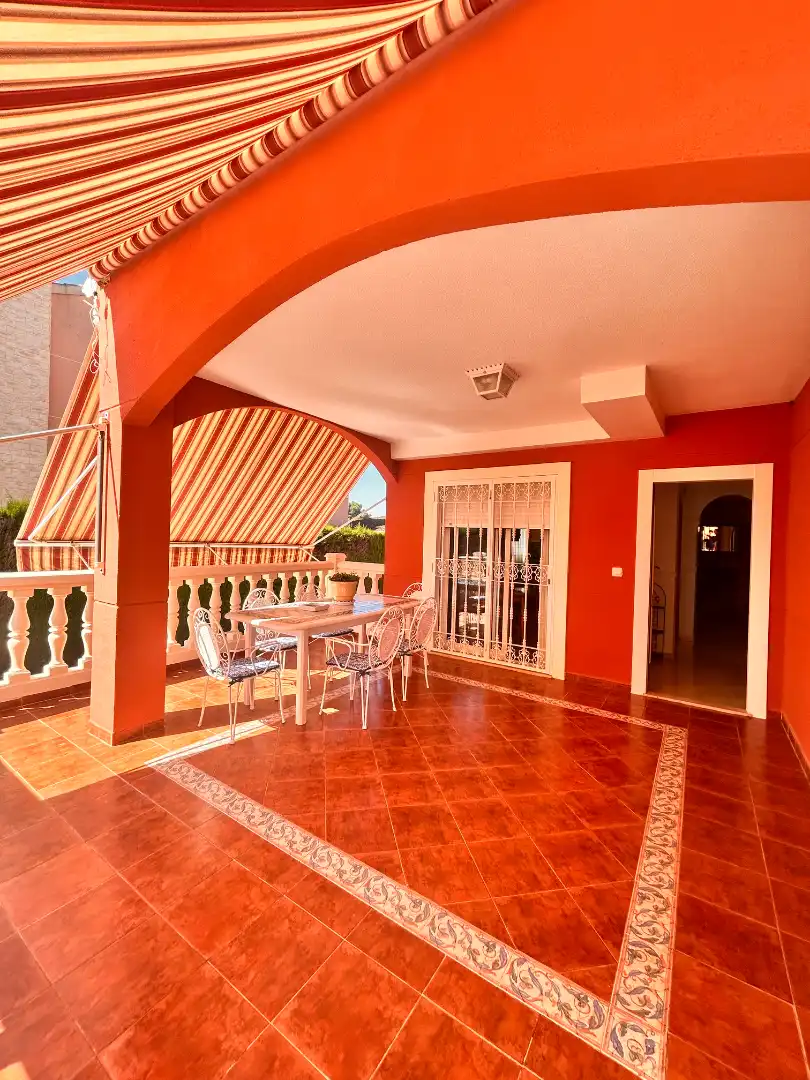 Terraza de Casa o chalet en venta en Elche / Elx con Aire acondicionado, Jardín privado y Terraza