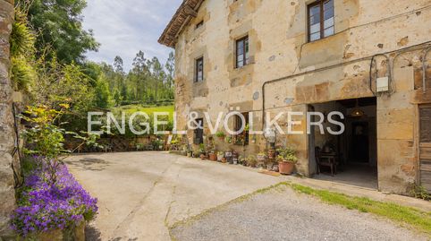 Foto 2 de Casa adosada en venta en Elorrio, Bizkaia