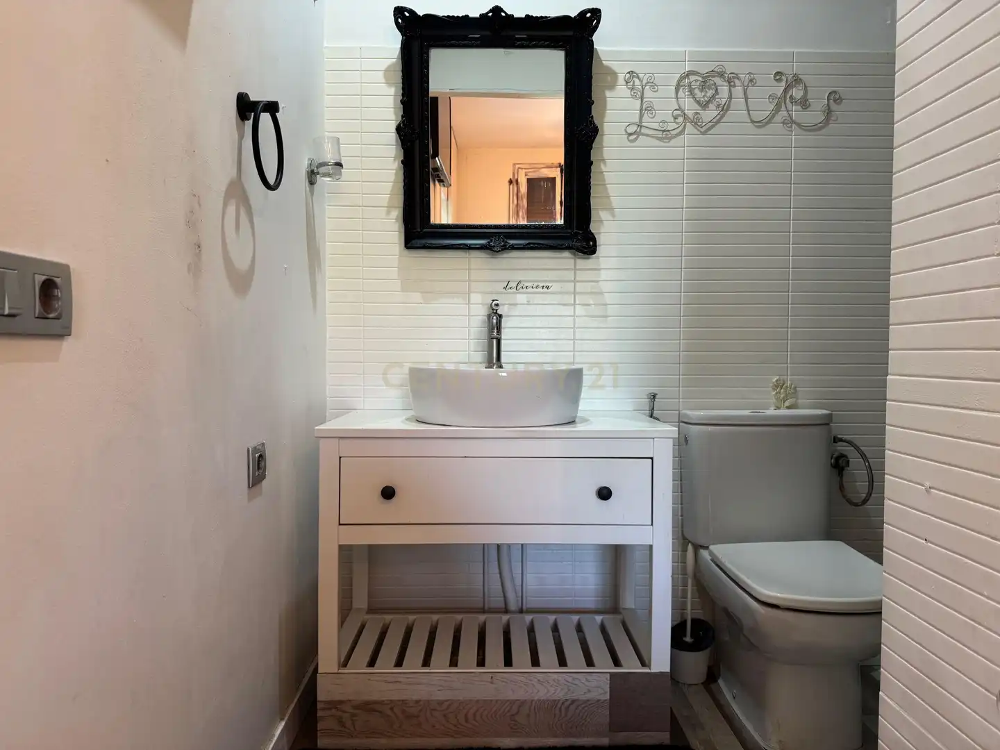 Baño de Apartamento en venta en Barcelona con Aire acondicionado, Jardín privado y Trastero
