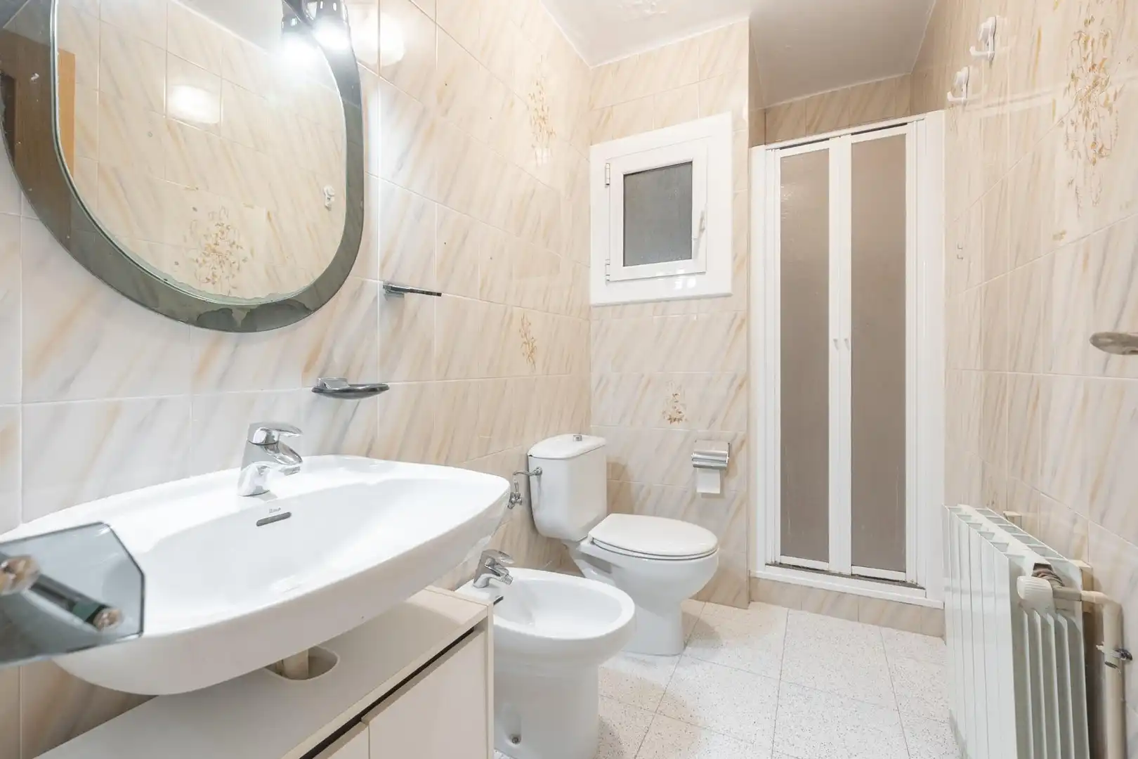 Bathroom of Flat for sale in Vilanova i la Geltrú  with Heating, Furnished and Balcony