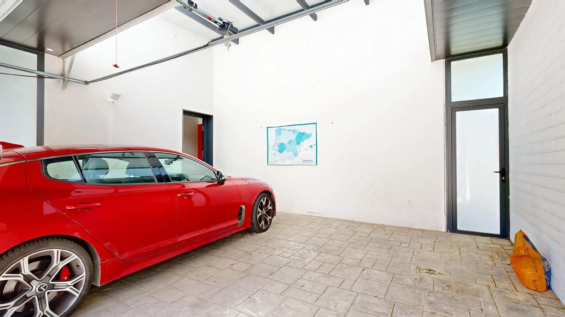 Parking de Casa o chalet en venta en Zaragoza con Aire acondicionado, Calefacción y Jardín privado