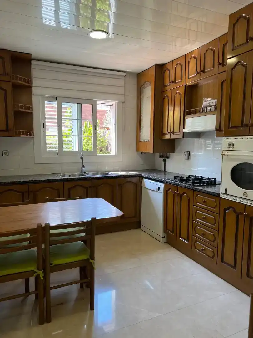 Cocina de Casa adosada en venta en Sabadell con Aire acondicionado, Piscina y Balcón