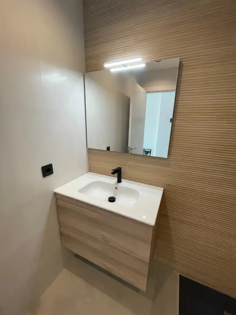 Bathroom of Attic for sale in Zaidín