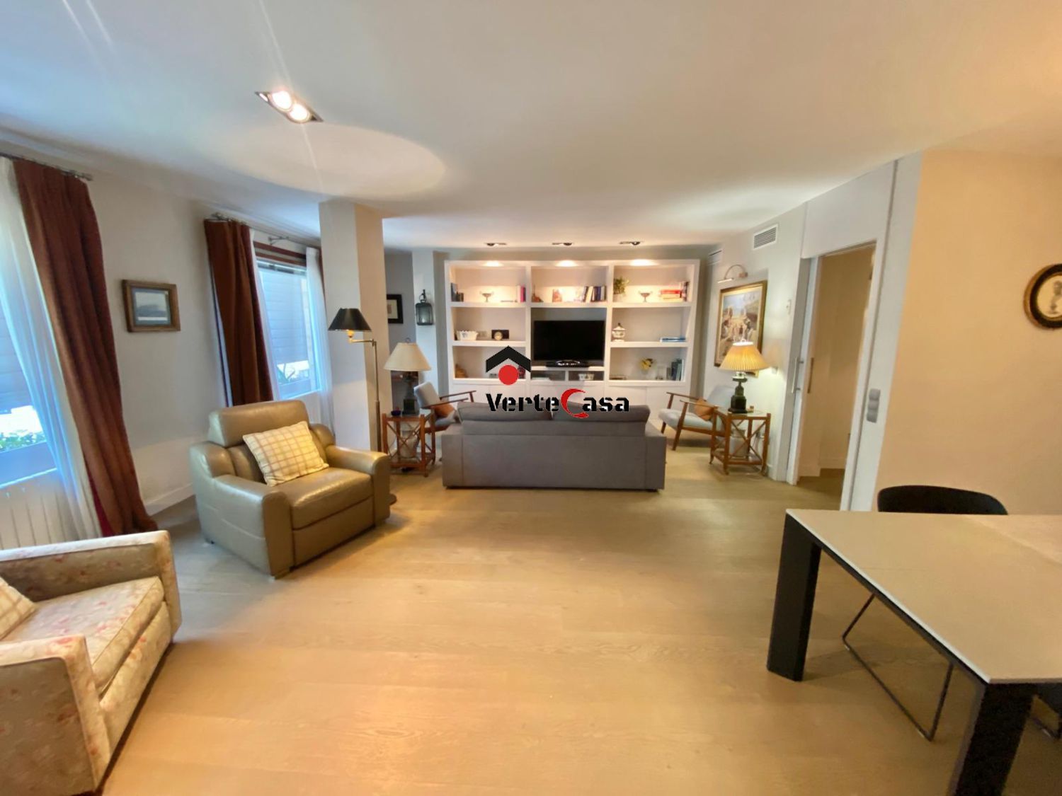 Vista exterior de Pis de lloguer en  Valencia Capital amb Aire condicionat, Calefacció i Parquet