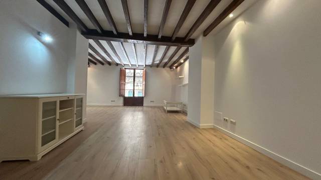 Piso en Venta en  MAJOR en Cort