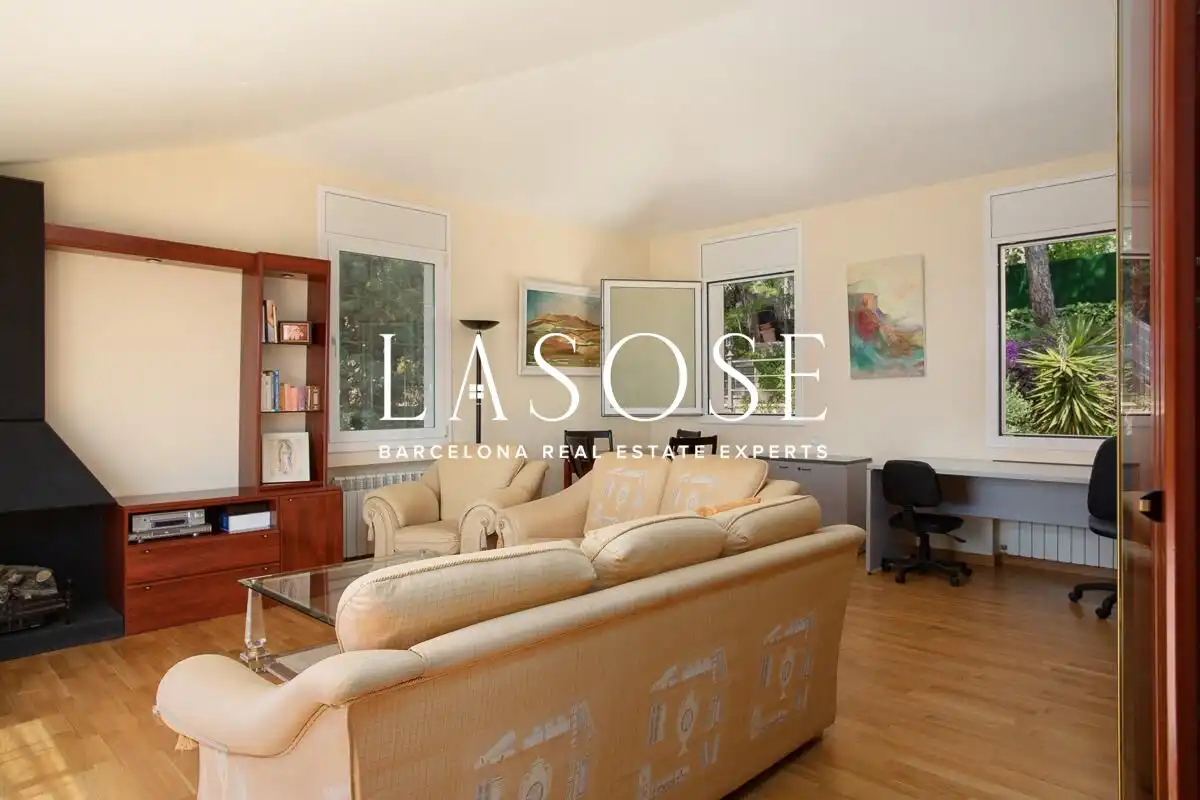 Living room of Houses for sale in Arenys de Munt  with Air Conditioner, Private garden and Terrace