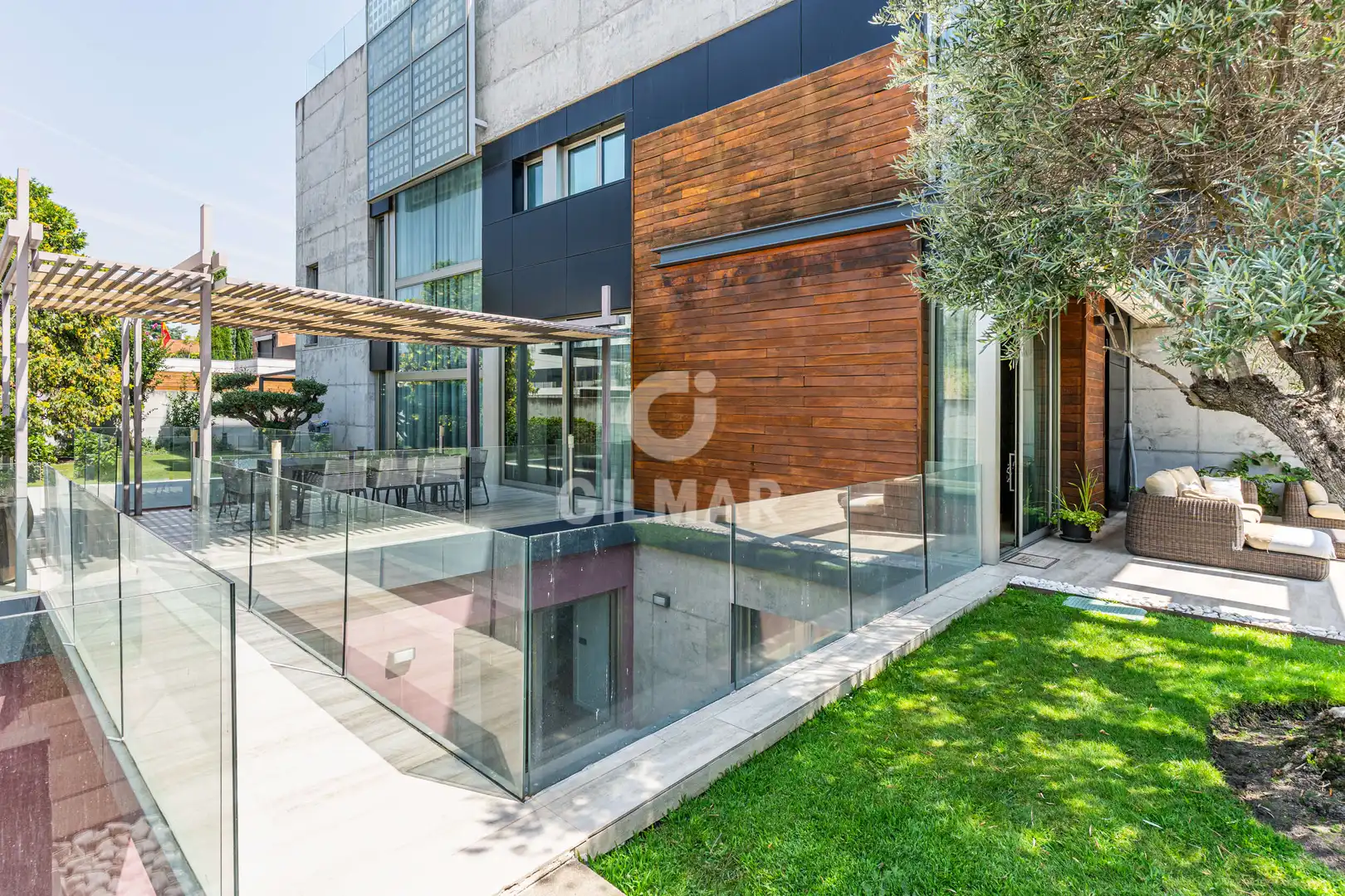 Casa adosada en venta en Valdemarín