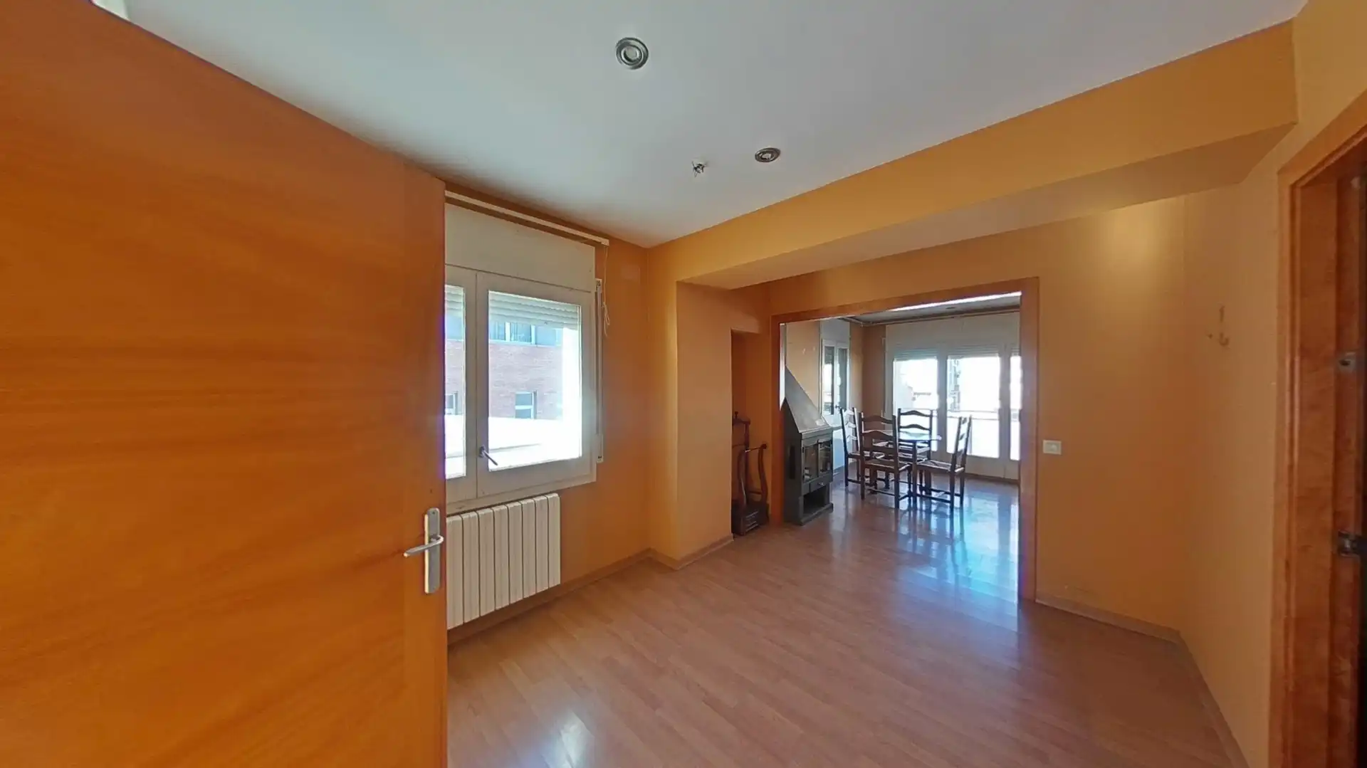 Casa adosada en venta en Olot con Balcón