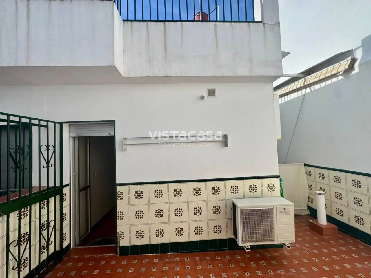 Exterior view of Houses for sale in Sevilla  with Air Conditioner, Heating and Terrace
