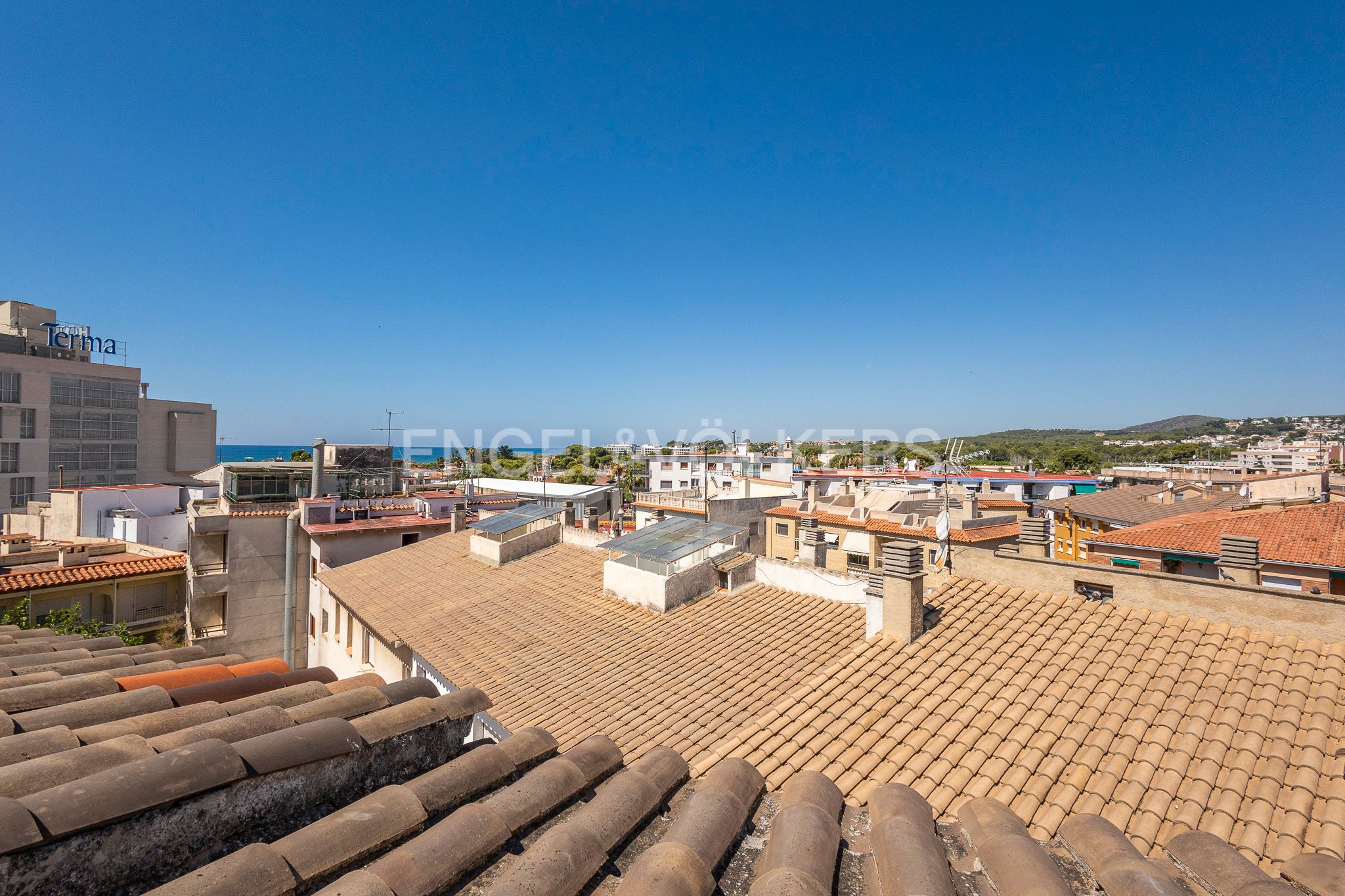 Vista exterior de Àtic en venda en El Vendrell amb Aire condicionat, Calefacció i Balcó