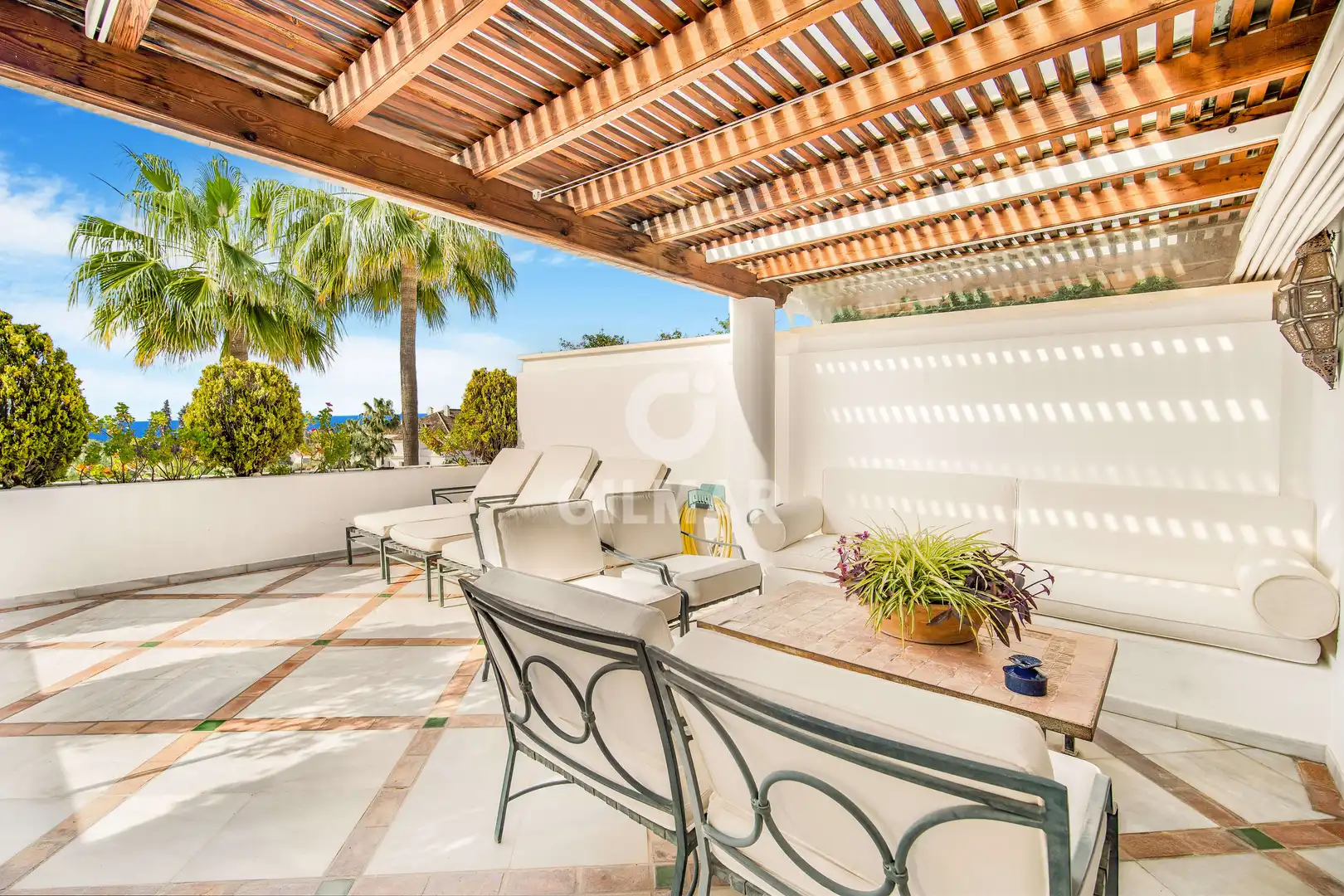 Terrassa de Dúplex en venda en Marbella amb Calefacció, Jardí privat i Traster