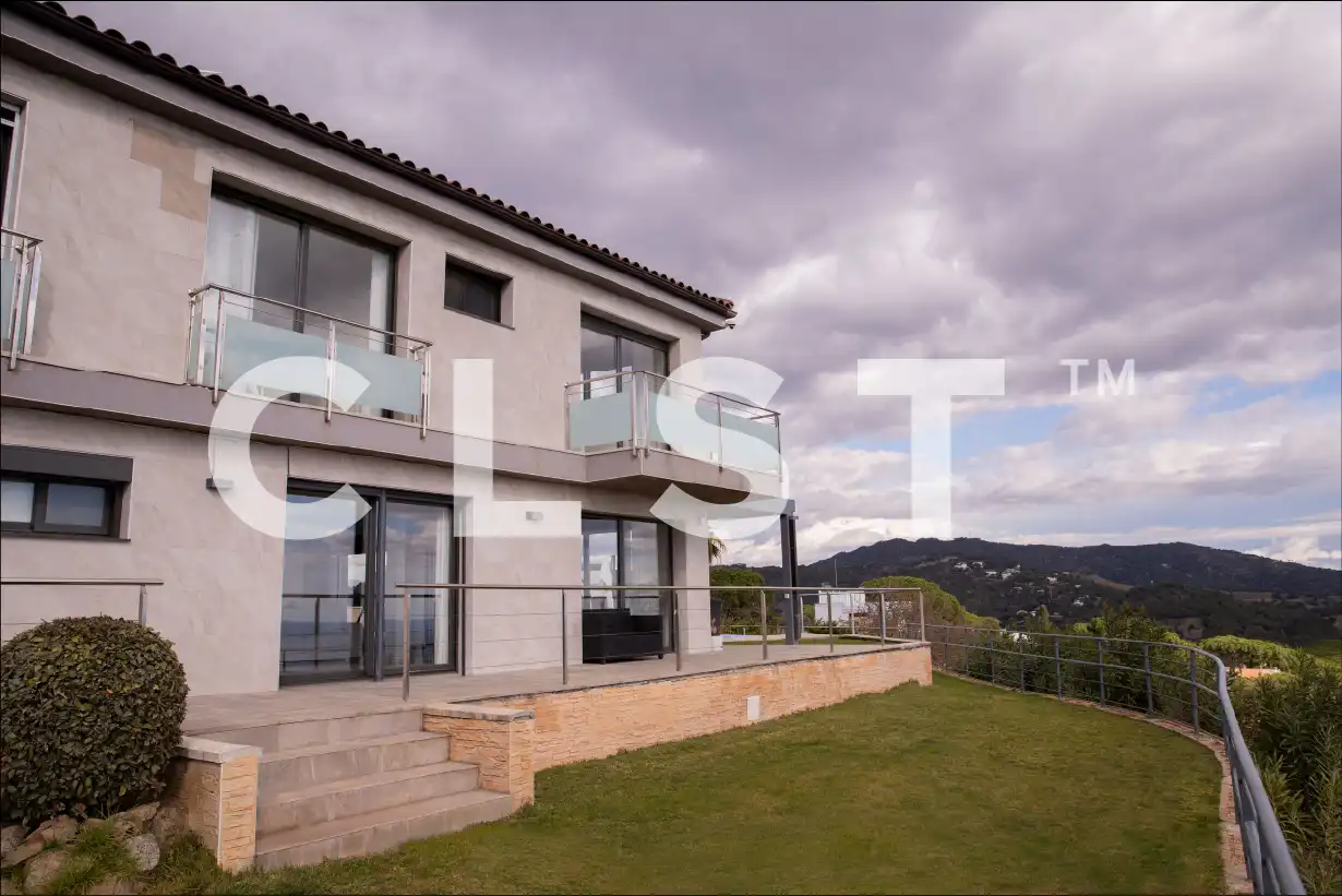 Casa con terraza en alquiler en Carrer dels Caçadors, imagen 3