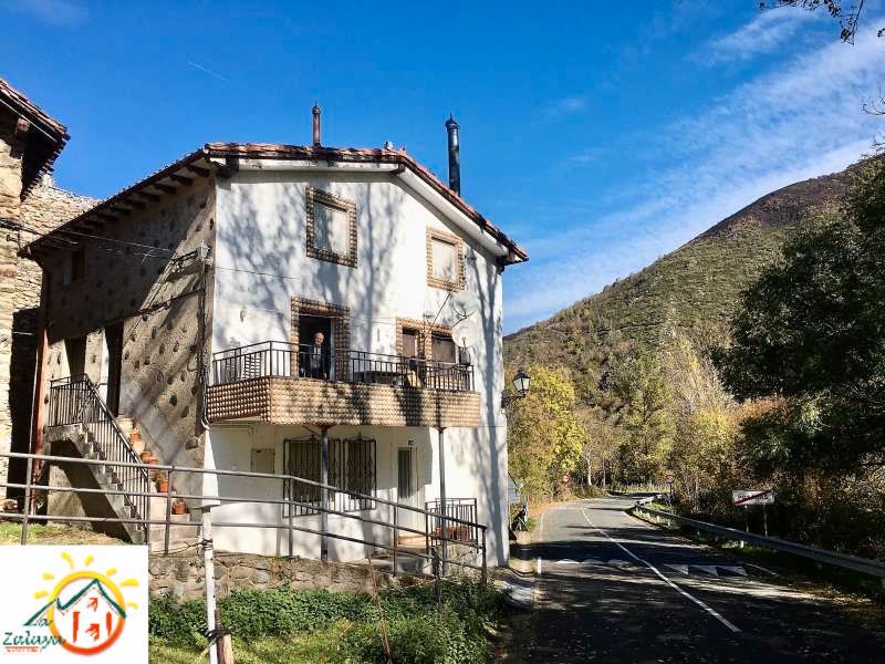 Vista exterior de Casa o xalet en venda en Ezcaray amb Calefacció, Terrassa i Moblat