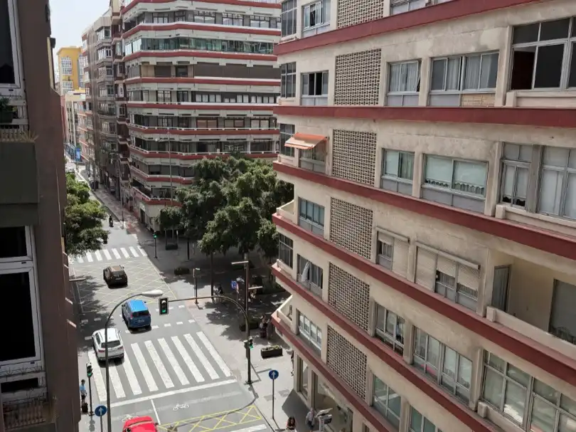 Außenansicht von Wohnung zum Verkauf in Las Palmas de Gran Canaria mit Terrasse