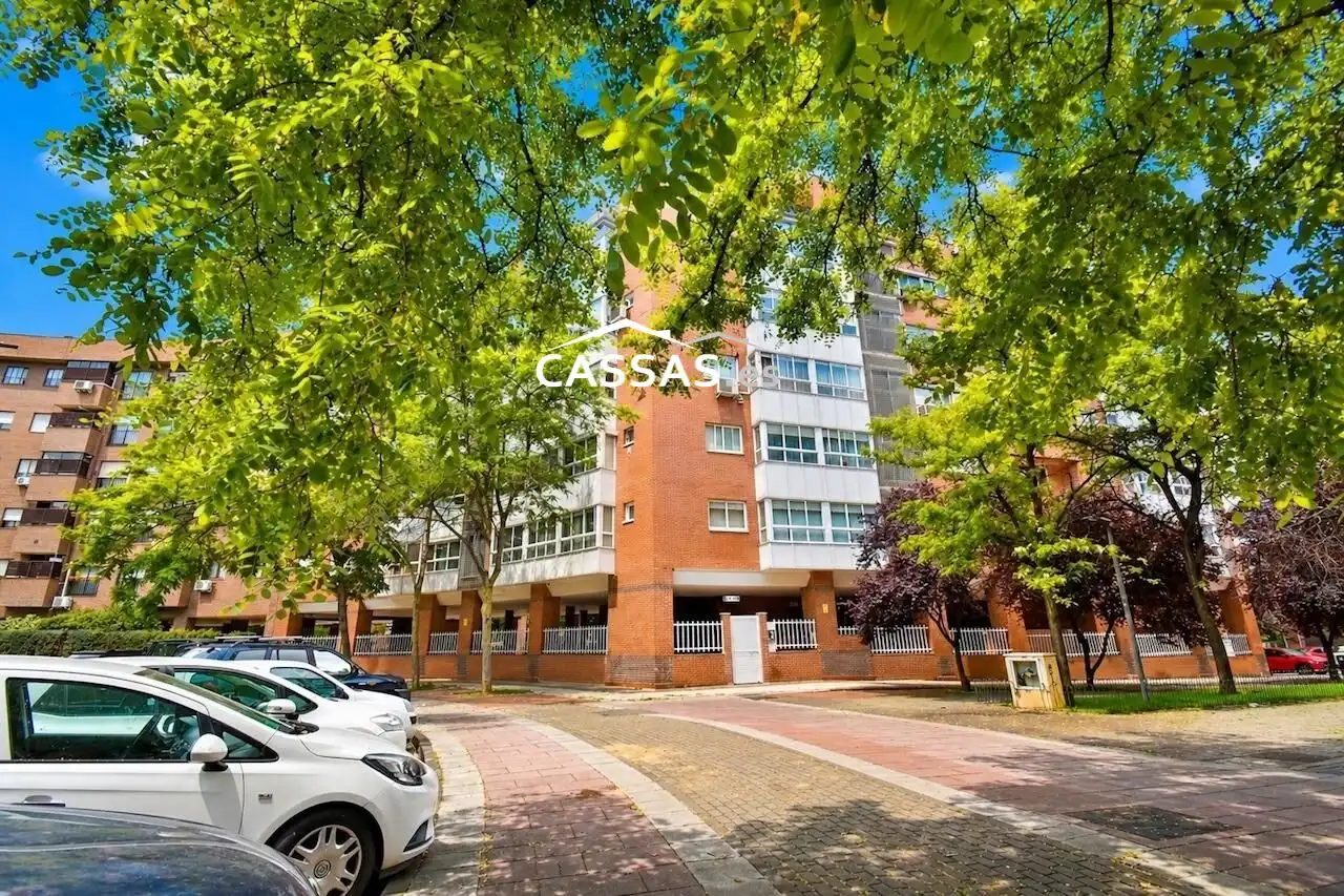 Exterior view of Flat for sale in Torrejón de Ardoz  with Air Conditioner, Heating and Parquet flooring