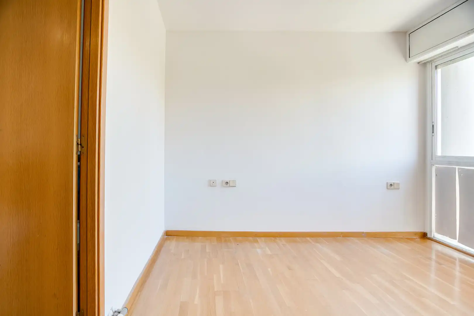 Habitación de Piso en venta en Sant Adrià de Besòs con Calefacción y Balcón